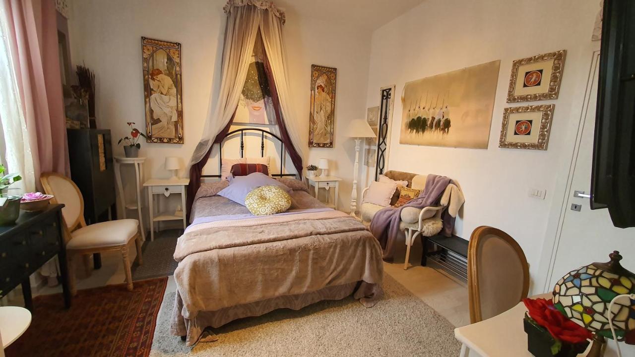 In House.. Guest house Florence