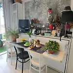 Suite In House..